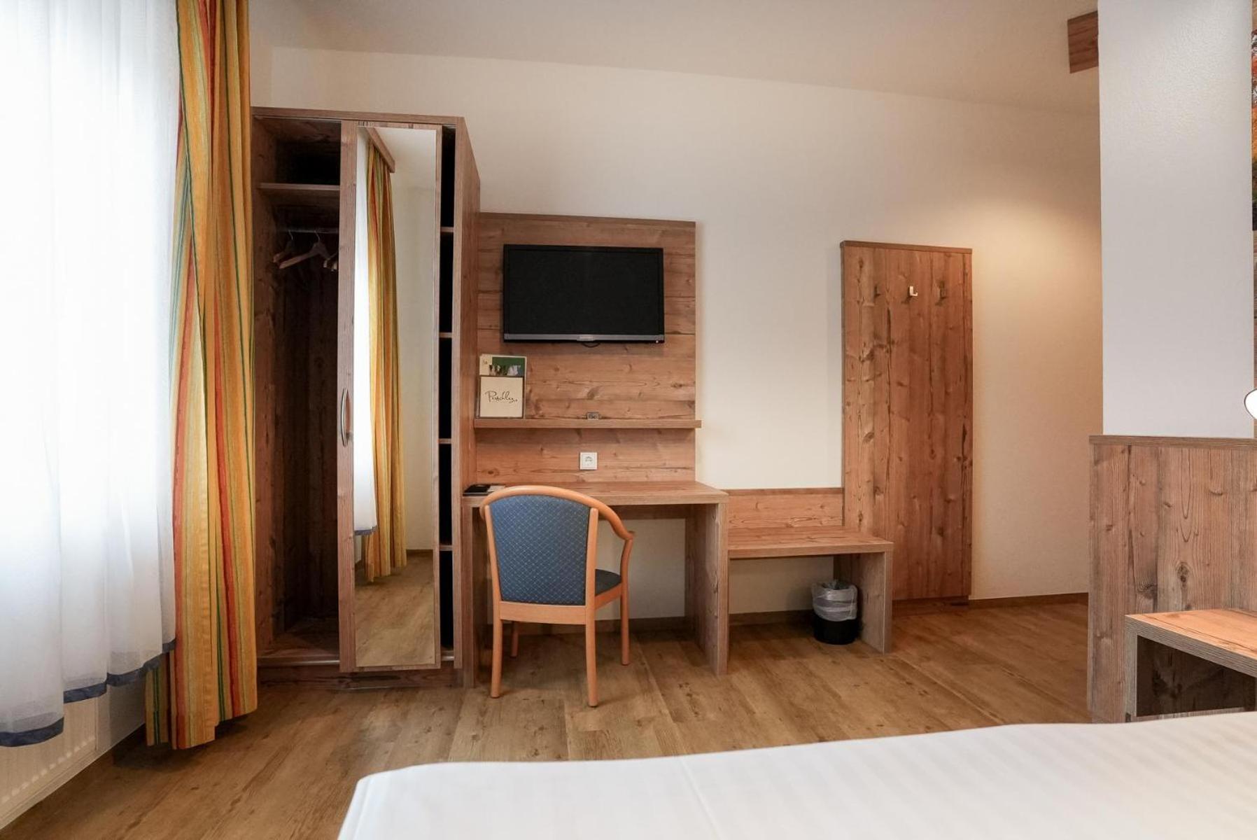 Hotel Restaurant Perschler Rattenberg  Экстерьер фото