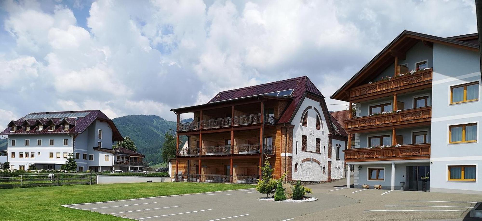 Hotel Restaurant Perschler Rattenberg  Экстерьер фото