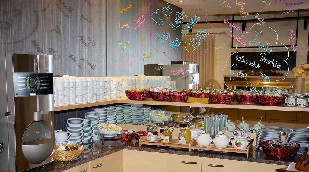 Hotel Restaurant Perschler Rattenberg  Экстерьер фото